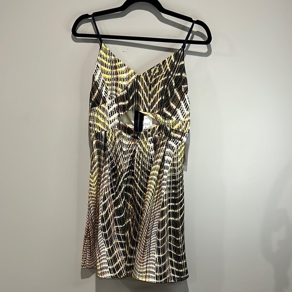 Forever 21‎ Contemporary dress size S small NWT new.